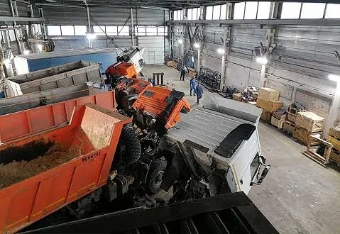 Ремонтная зона грузового автосервиса